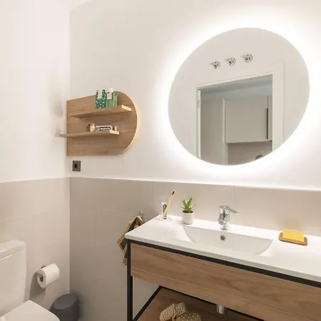 Yugo Pamplona Apartment Exterior photo