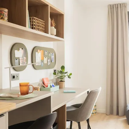 Yugo Pamplona Apartment Exterior photo