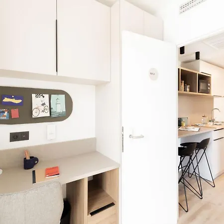 Yugo Pamplona Apartment Exterior photo