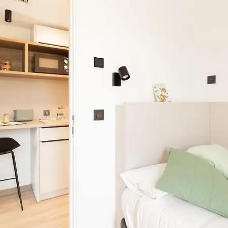 Yugo Pamplona Apartment Exterior photo