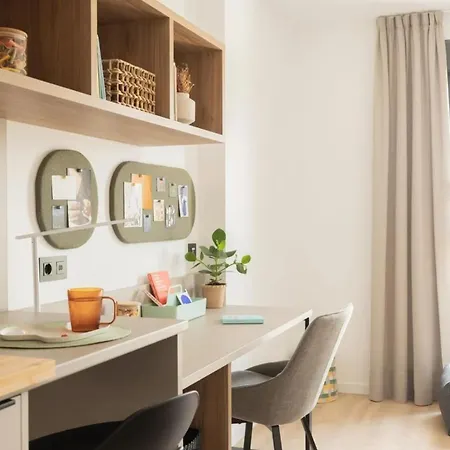 Yugo Pamplona Apartment Exterior photo